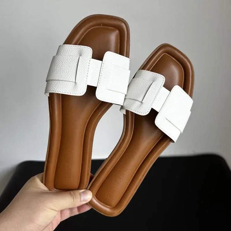 Capri sneakers