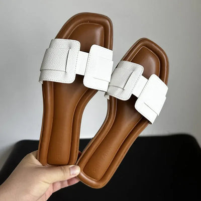 Capri sneakers