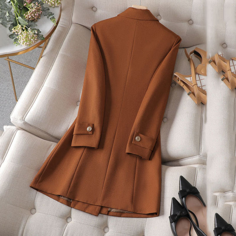Timeless long-sleeved double-breasted blazer