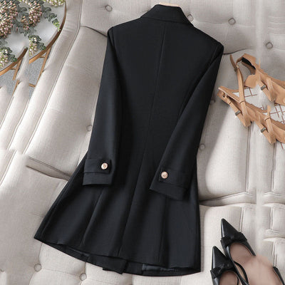 Timeless long-sleeved double-breasted blazer