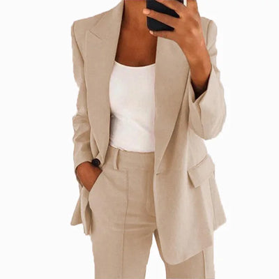 Chloe - Knitted jacket with lapels