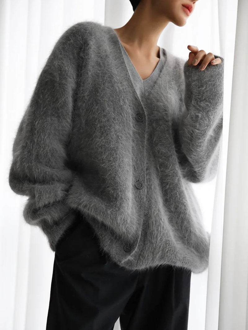 Laura - Oversized V-neck knit cardigan with solid buttons
