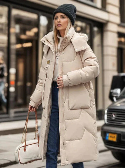 Long women's jacket with a modern design and sophisticated style