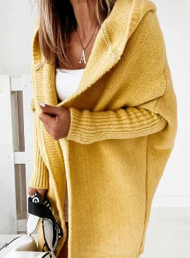 Berta - Long-sleeved knitted cardigan with hood