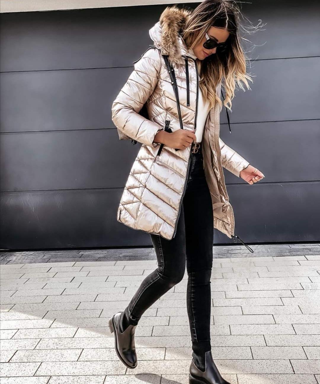 Elegant women's winter jacket ideal for cold days