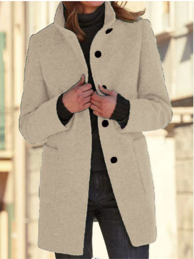 Elegant coat: your indispensable ally in the cold season