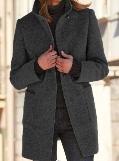 Elegant coat: your indispensable ally in the cold season