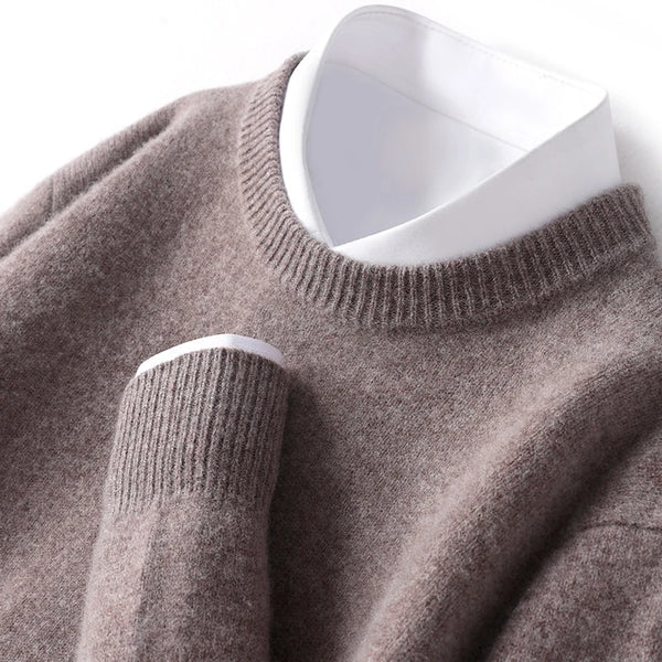 Modern men's sweater with double collar design