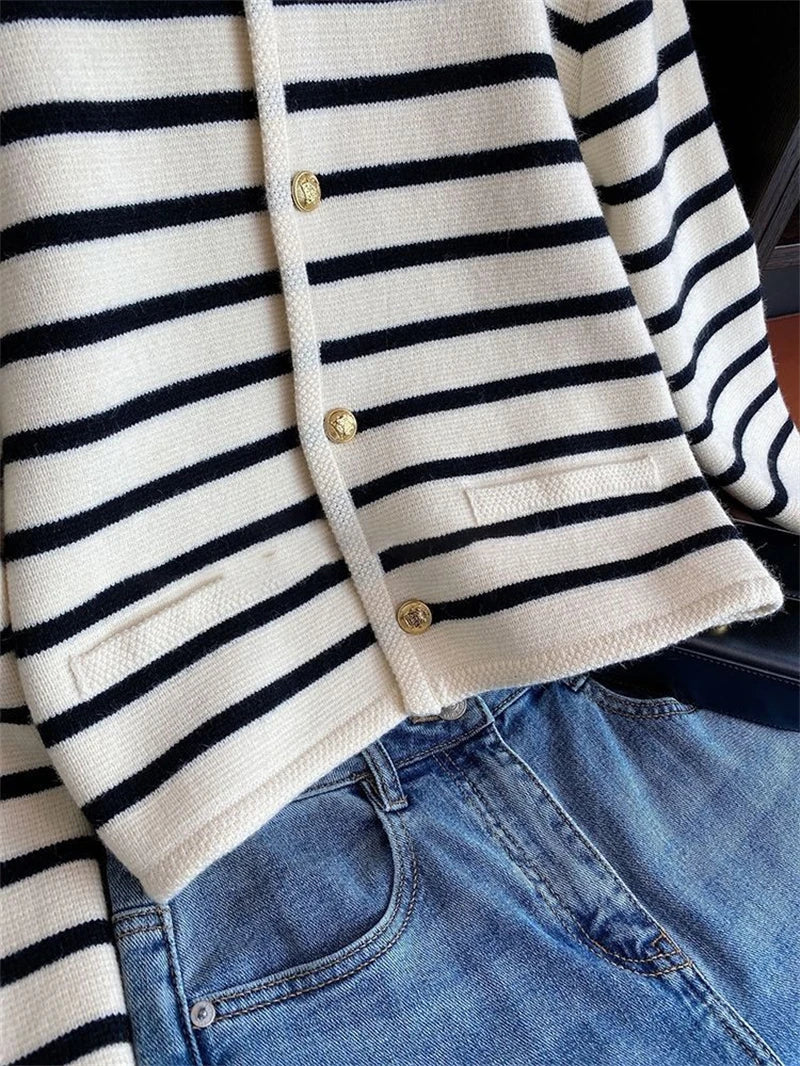 Karol - Fashion Sweater