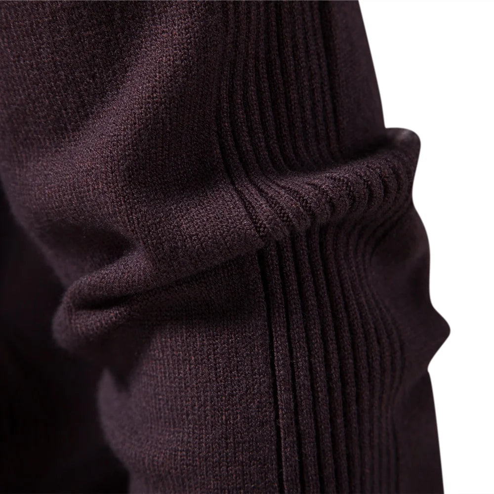 Modern and Casual Turtleneck for Men