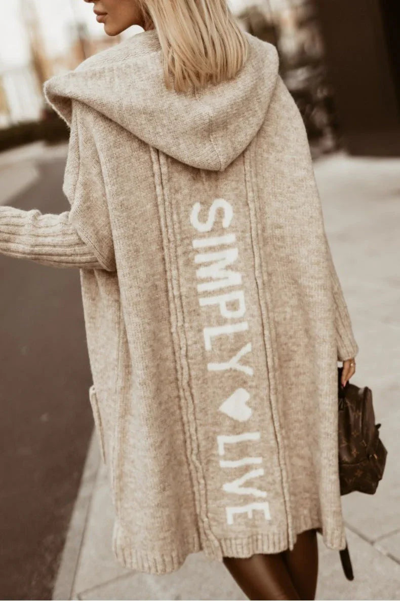 Stylish hooded cardigan: style and comfort in one
