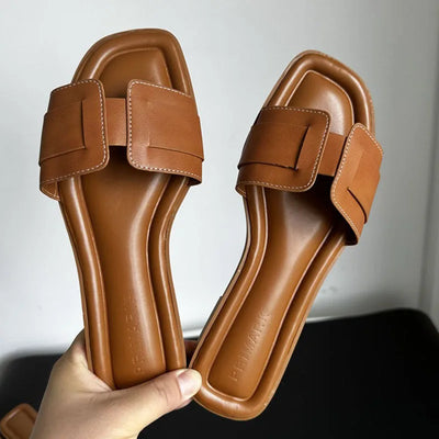 Capri sneakers