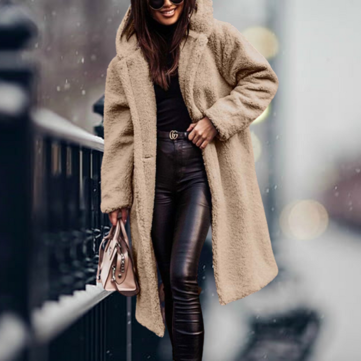 Elegant and Warm Winter Coat for Women with Hood and Sophisticated Design
