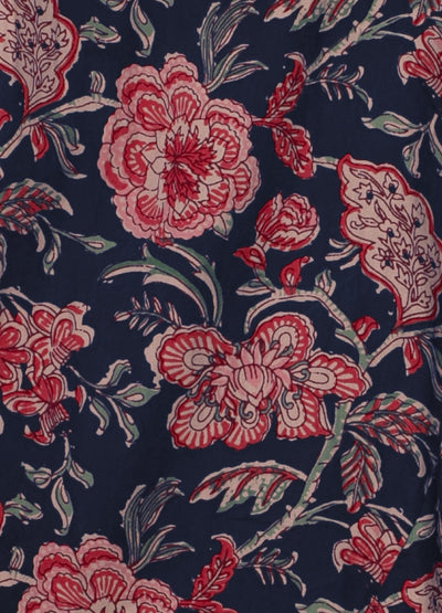 Elegant midi dress with retro floral print and loose butterfly sleeves