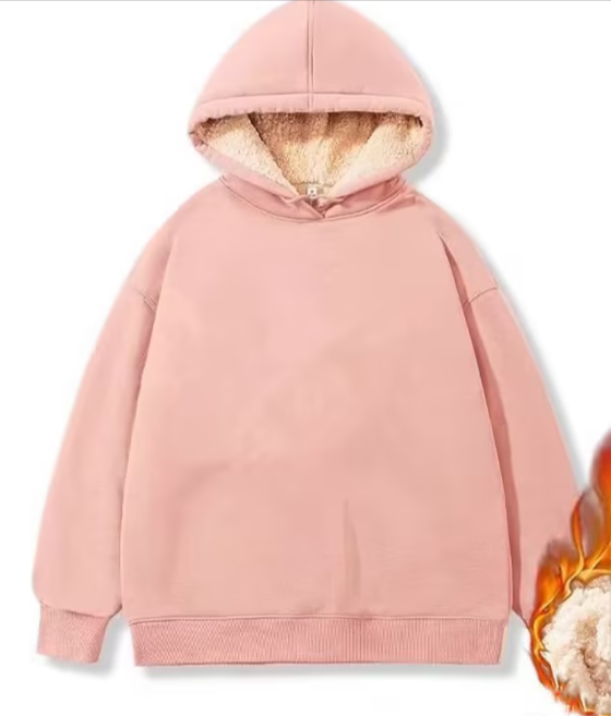 Warm women's coat with deep hood and long sleeves, ideal for cold days