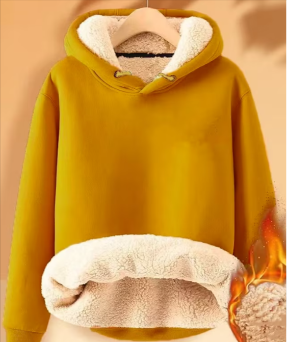 Warm women's coat with deep hood and long sleeves, ideal for cold days