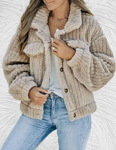 Soft and modern women's jacket with a stylish and functional design
