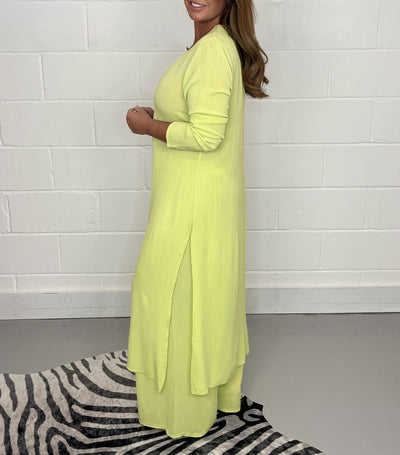 Casual two-piece summer set with long blouse and matching pants