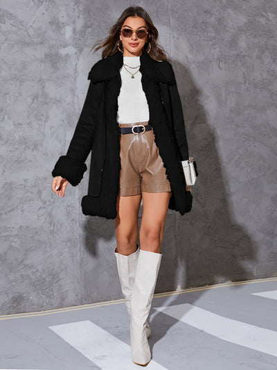 Elegant women's coat with unique design