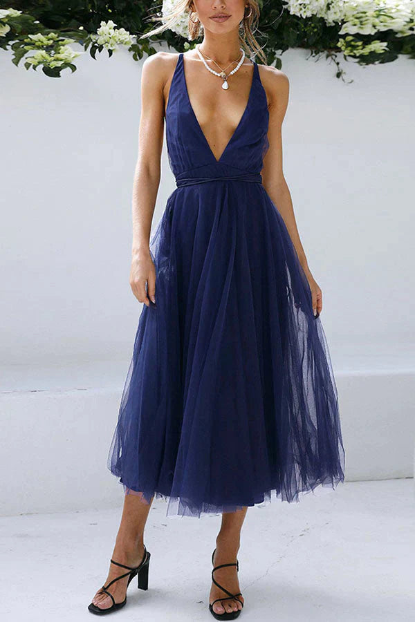 Malena - Romantic V-neck midi dress in tulle