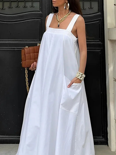 Maria - Sleeveless long dress with square neckline