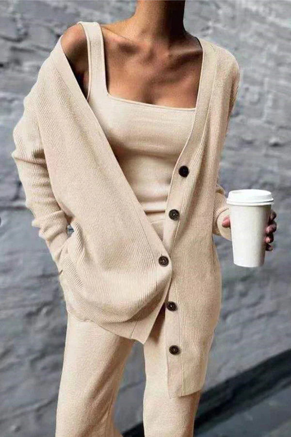 Comfort and style - Three-piece knit set