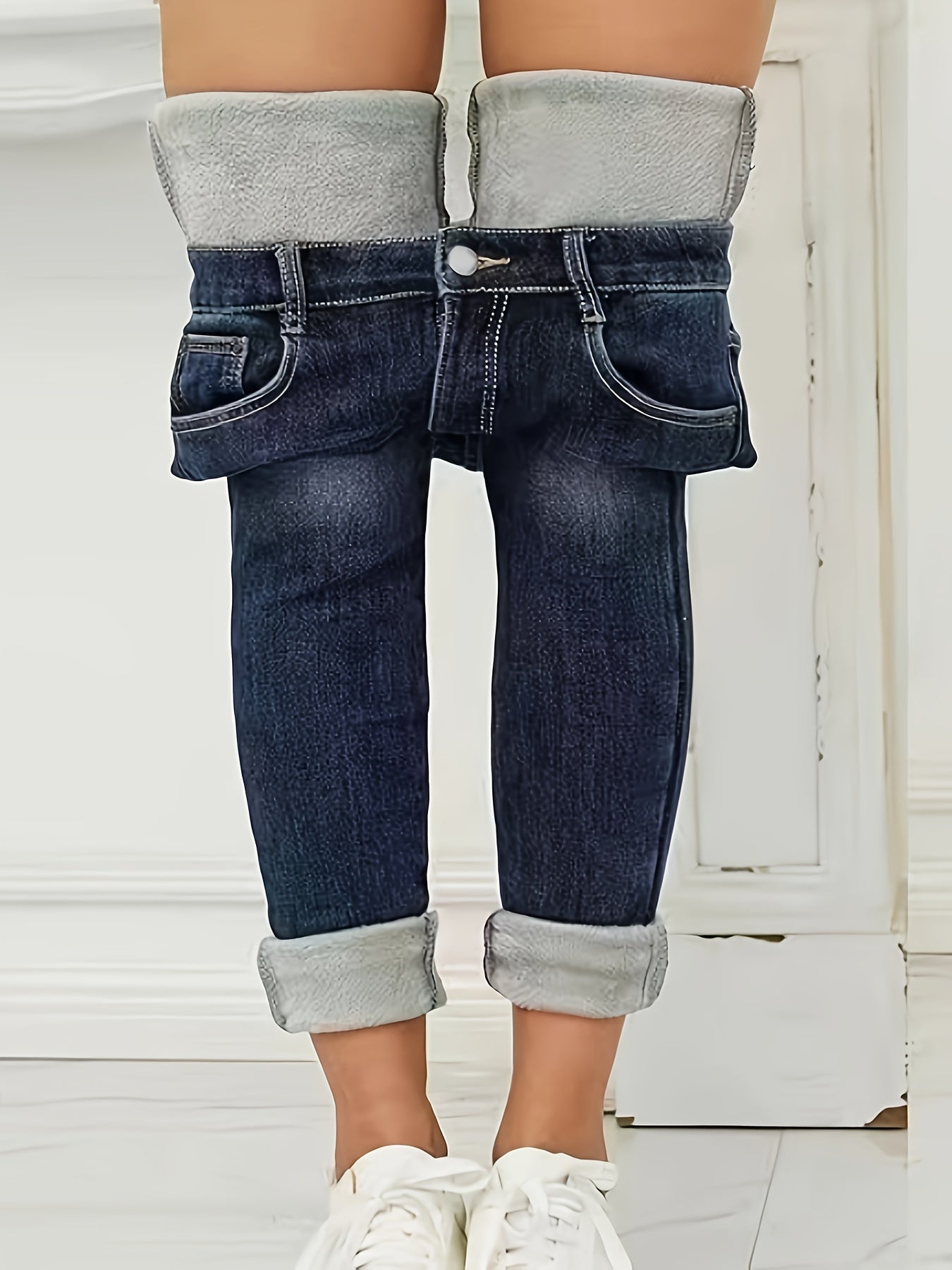 Comfortable winter jeans for women with practical design