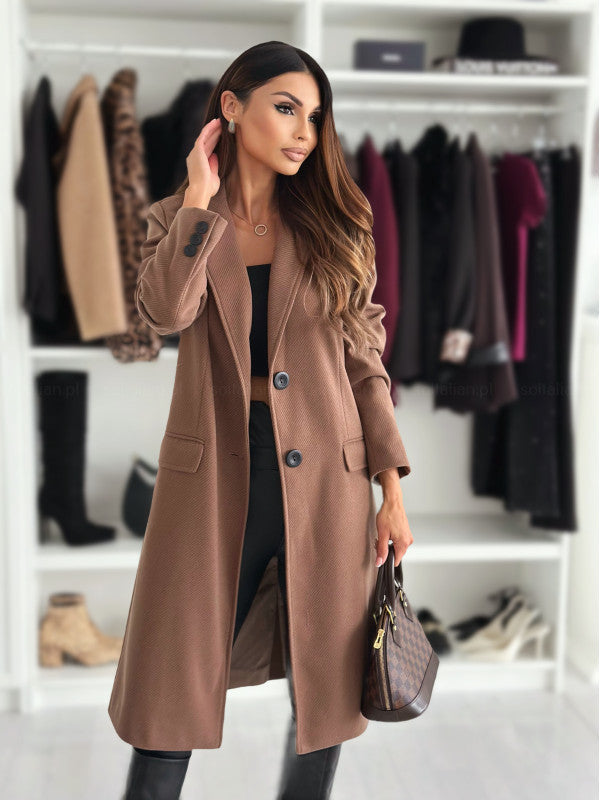 Elegant women's long coat with button closure