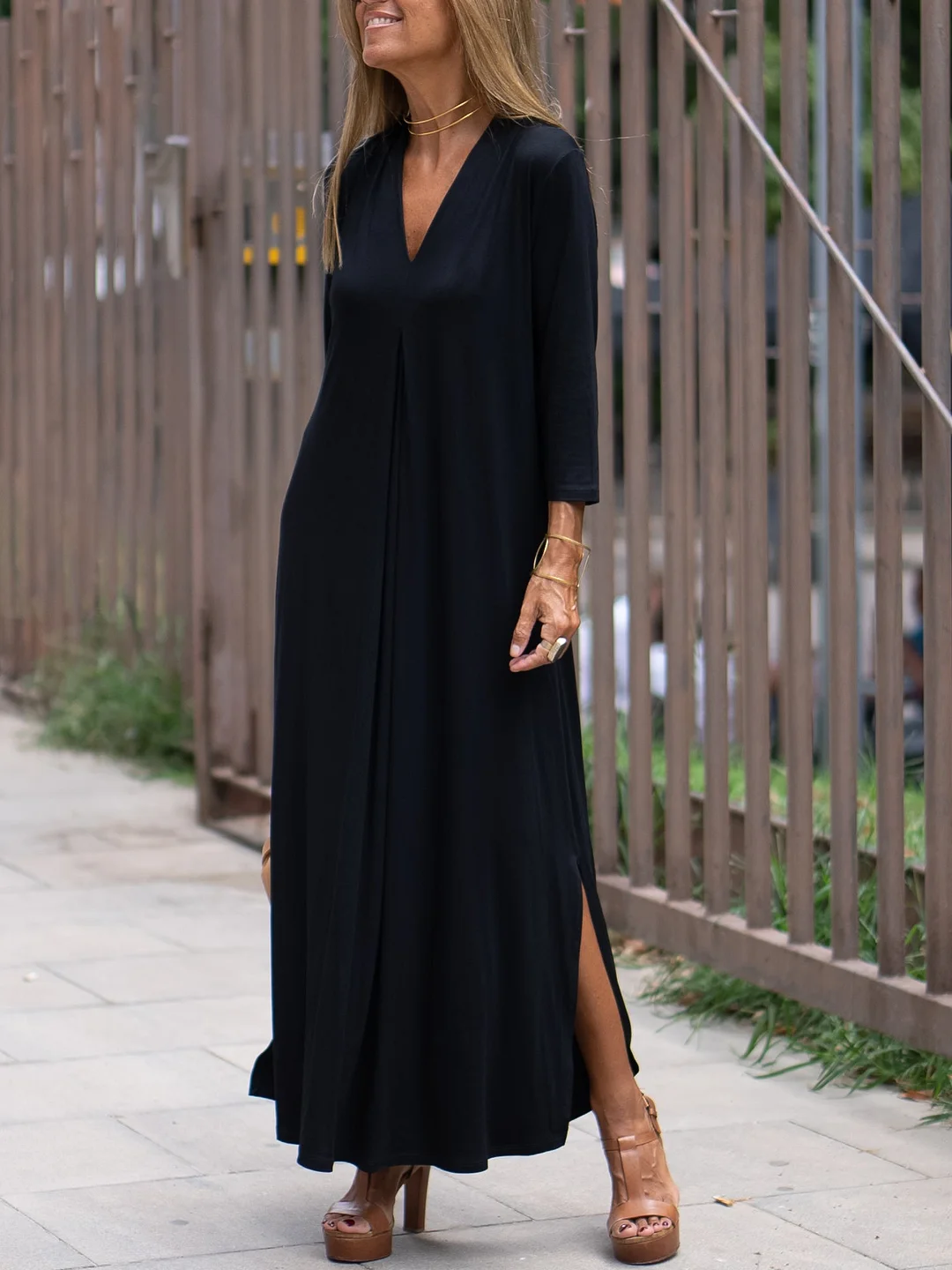 Daniela - Comfortable casual dress with V-neck