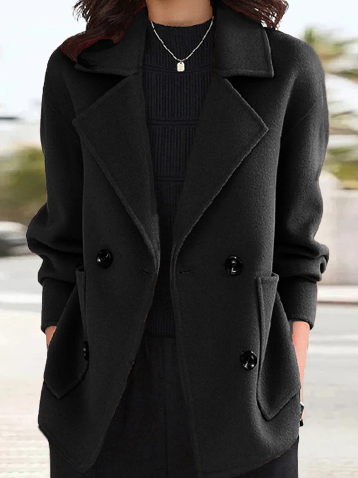 Fashionable casual coat with a laconic collar