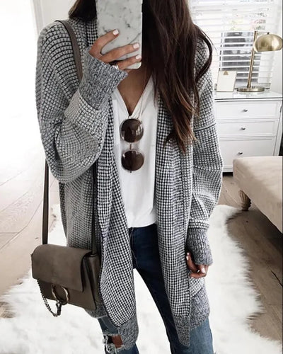 Women's long-sleeved plaid cardigan for a stylish look