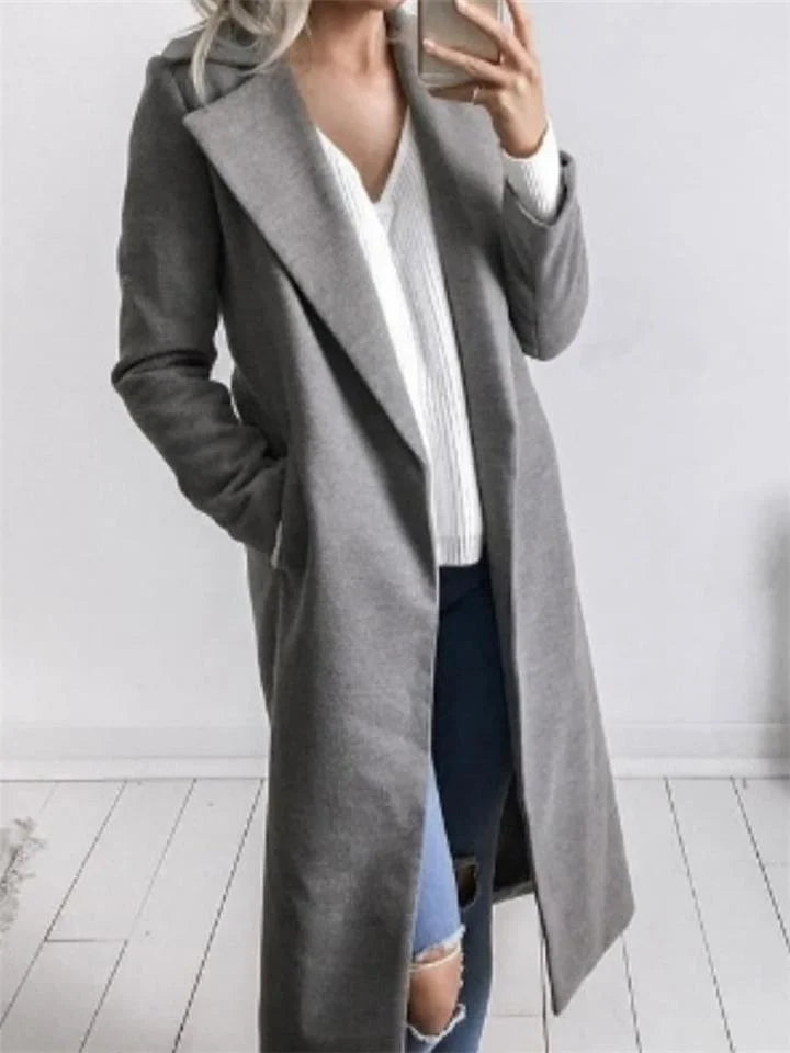 Ultra-soft coat with collar and pockets