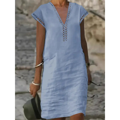 Gabriela - Round neck dress with lace panel