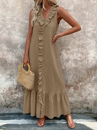 Loose maxi dress with ruffles, V-neckline and sleeveless