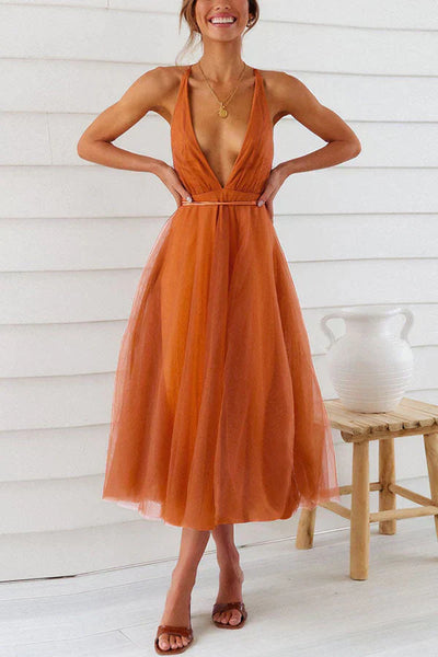 Malena - Romantic V-neck midi dress in tulle