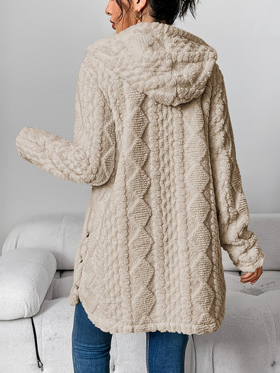 Cozy hooded jacket, ideal for the cold