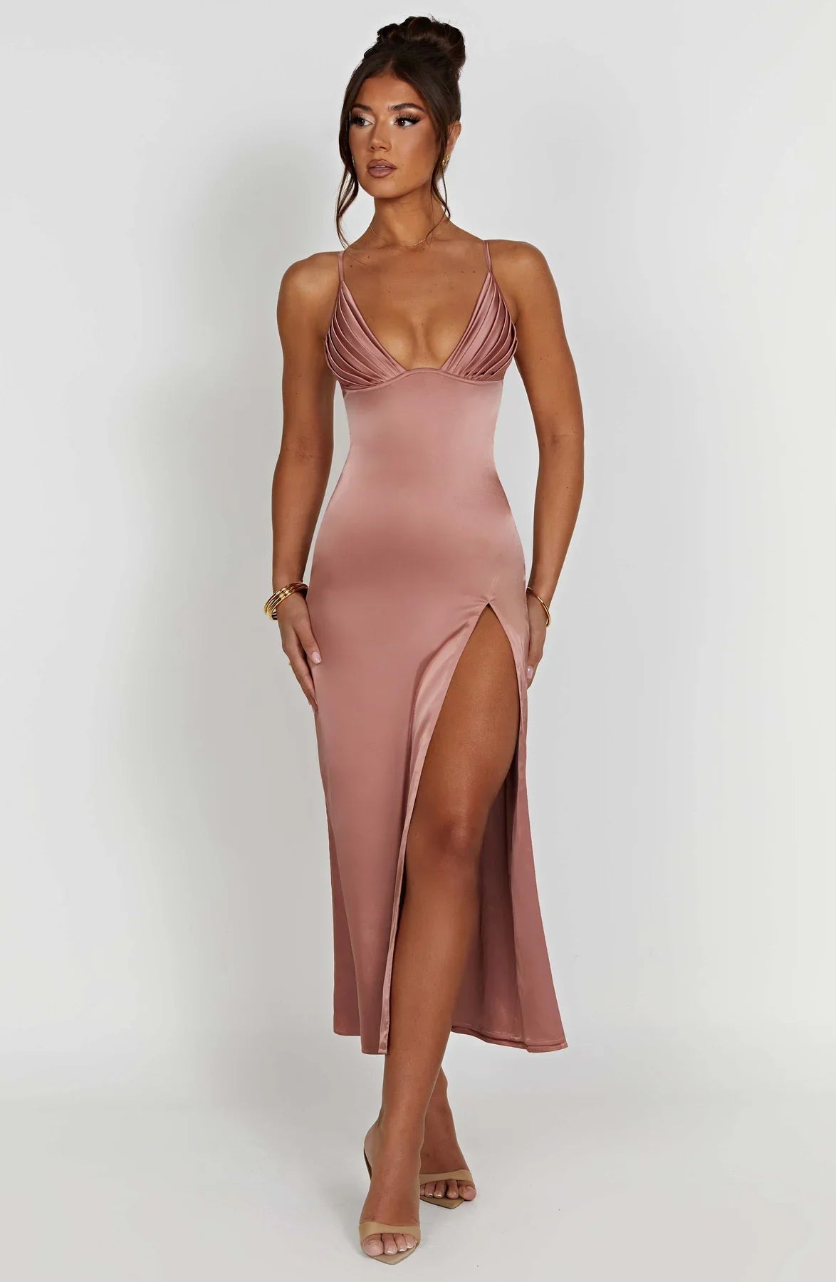 Elegant midi dress with thin straps for a sophisticated look