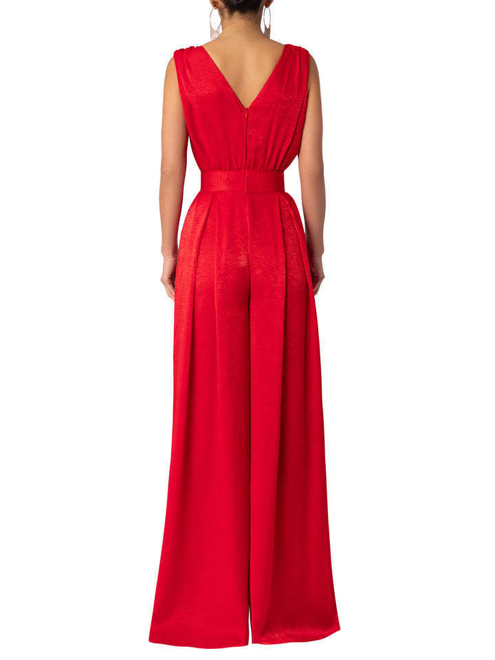 Elegant women's sleeveless V-neck jumpsuit with wide-legged trousers