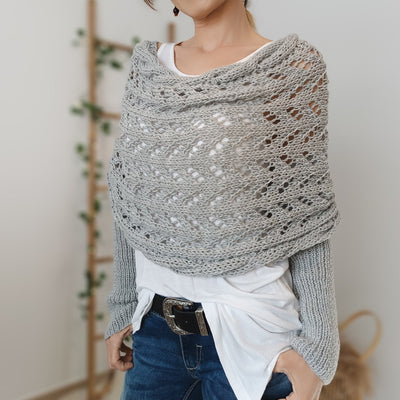 Fia - Warm scarf with ponytail sleeves