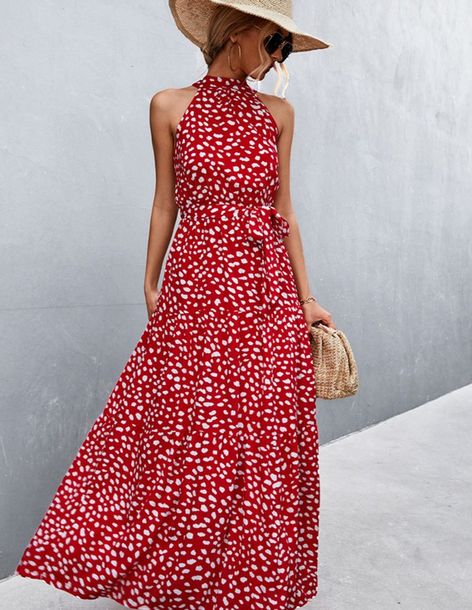 Sleeveless dress with summer print