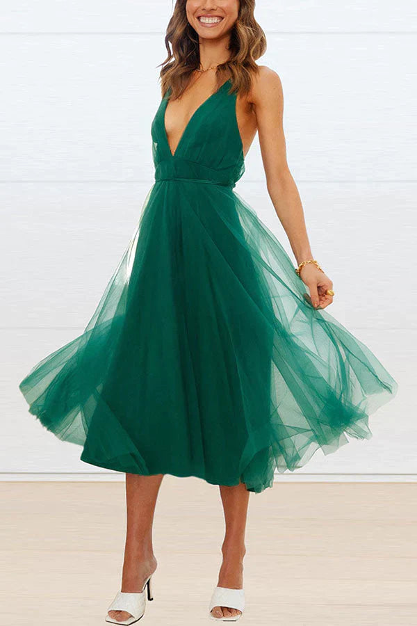 Malena - Romantic V-neck midi dress in tulle