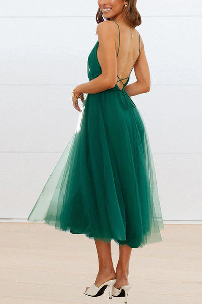 Malena - Romantic V-neck midi dress in tulle