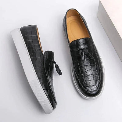 Elegant men's loafers with a modern style and comfortable design