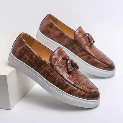 Elegant men's loafers with a modern style and comfortable design