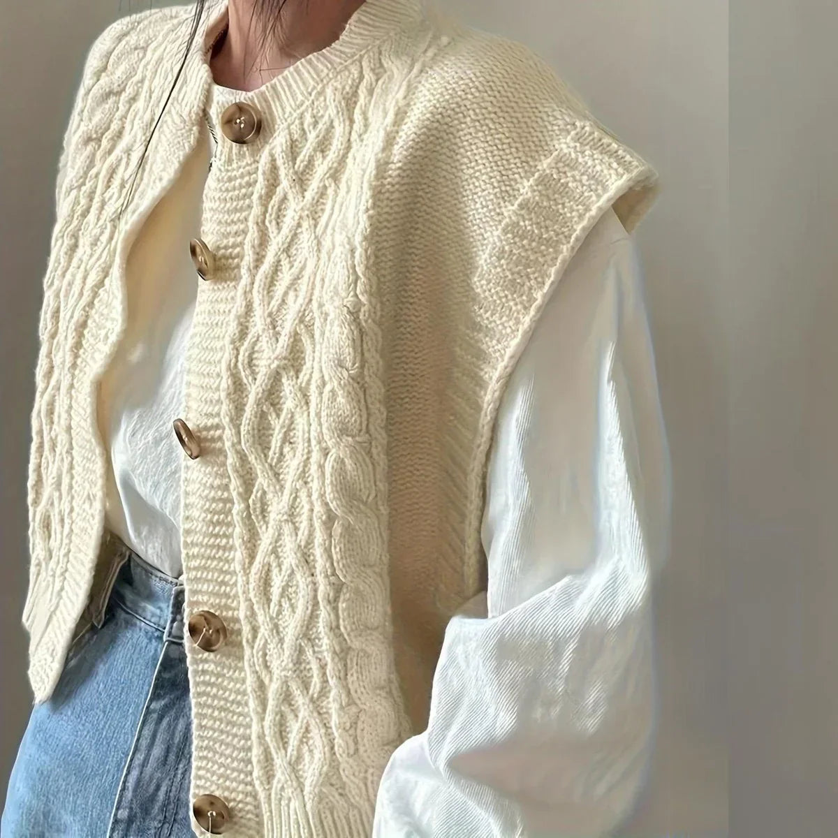 Cardigan with exclusive cable pattern