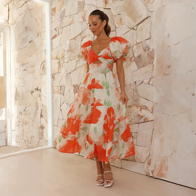 Elegant long dress with sophisticated floral print
