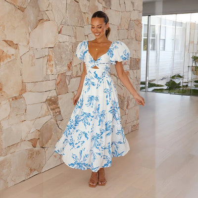Elegant long dress with sophisticated floral print