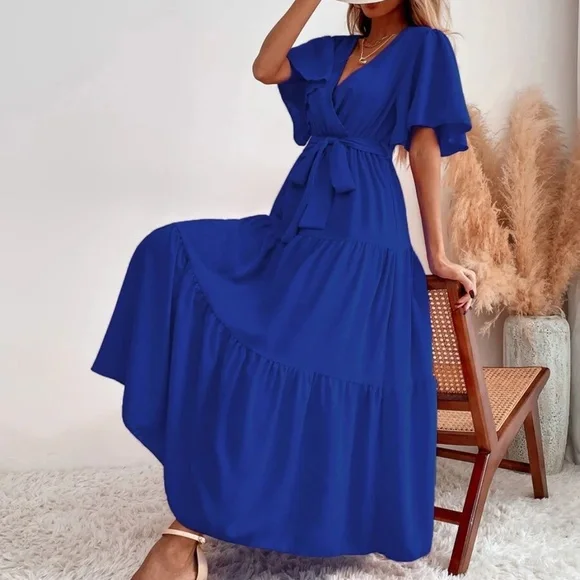 Yasmin - Boho dress with butterfly sleeves and maxi dress with ruffles