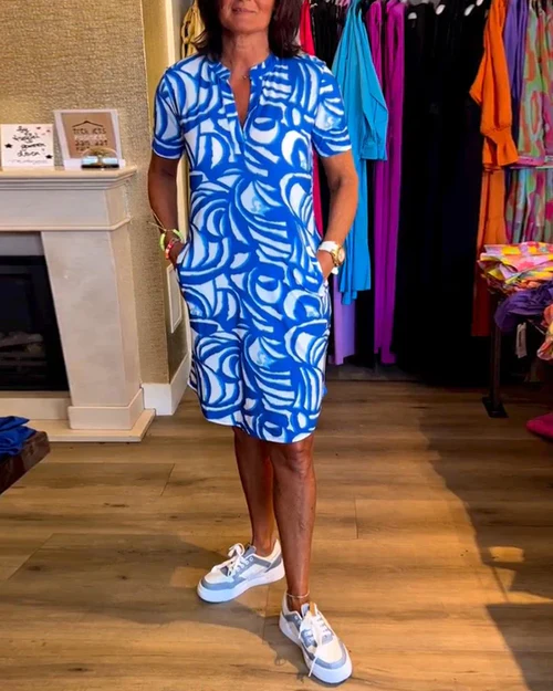 Karina - Printed dress with V-neckline