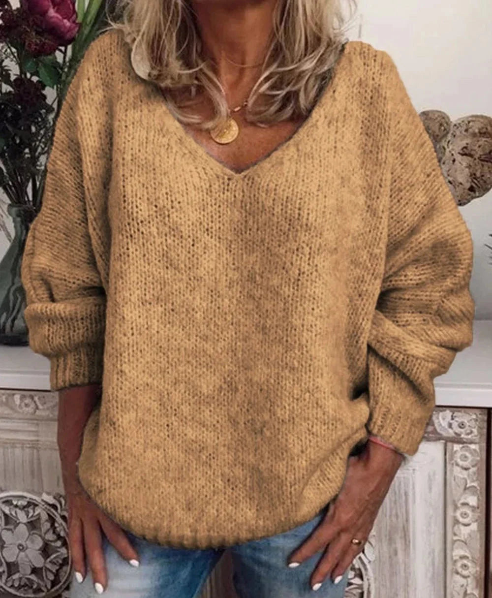 Laconic long-sleeved sweater
